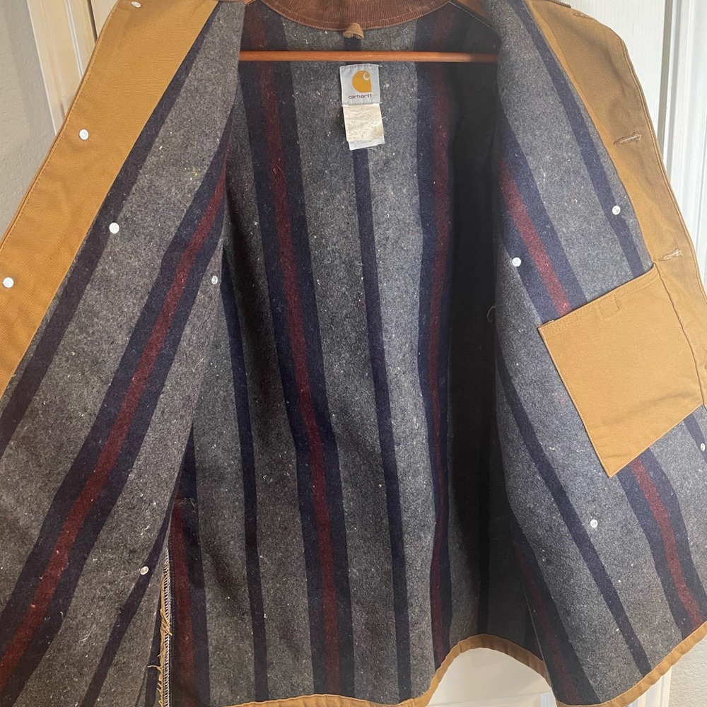 Men’s Carhartt Blanket Lined Tan Barn Jacket - Picture 4 of 9